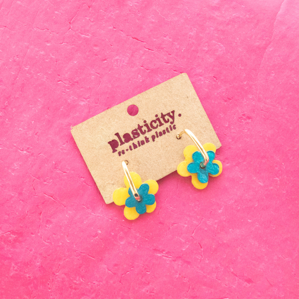 Upcycled Double Daisy 18K Gold-Plated Huggies | Yellow & Blue